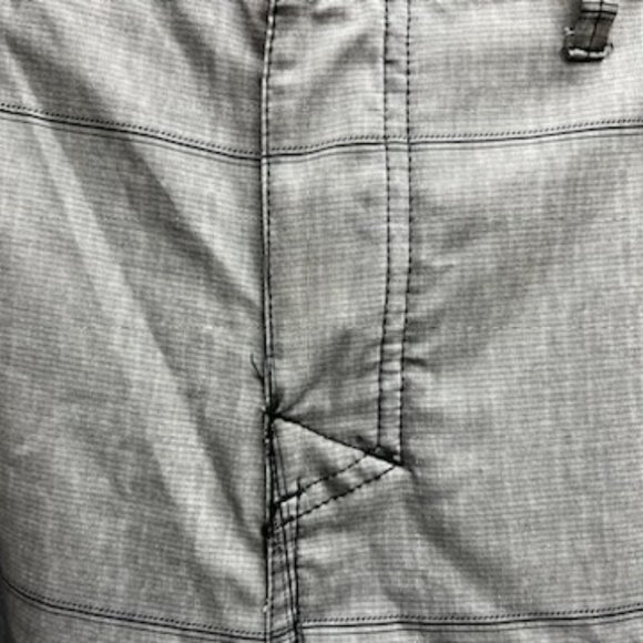 Tony Hawk Hybrid Board shorts 34 waist Grey with Black stripes - Picture 4 of 8